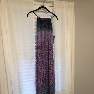 Old Navy floral print maxi dress